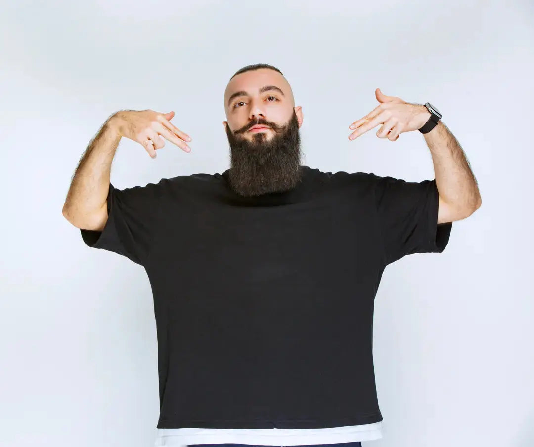 How to Cut the Neck of a Shirt : A Detailed Guide - Private Fashion Collection